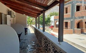 Anezinas Place