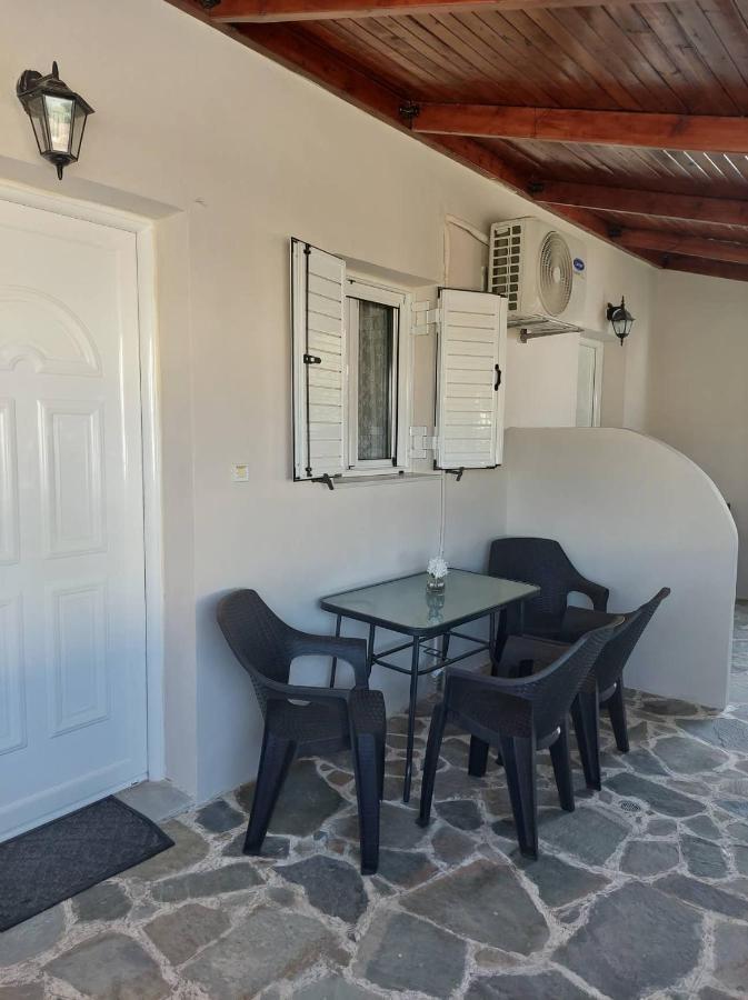 Ferienwohnung Anezinas Place Perissa  Exterior foto