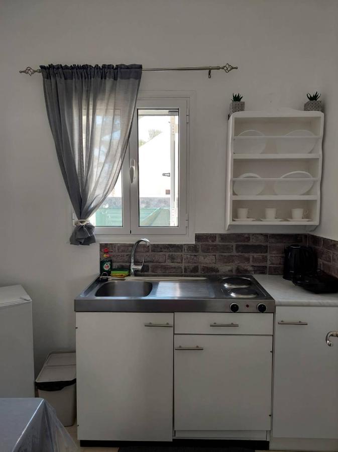 Ferienwohnung Anezinas Place Perissa  Exterior foto