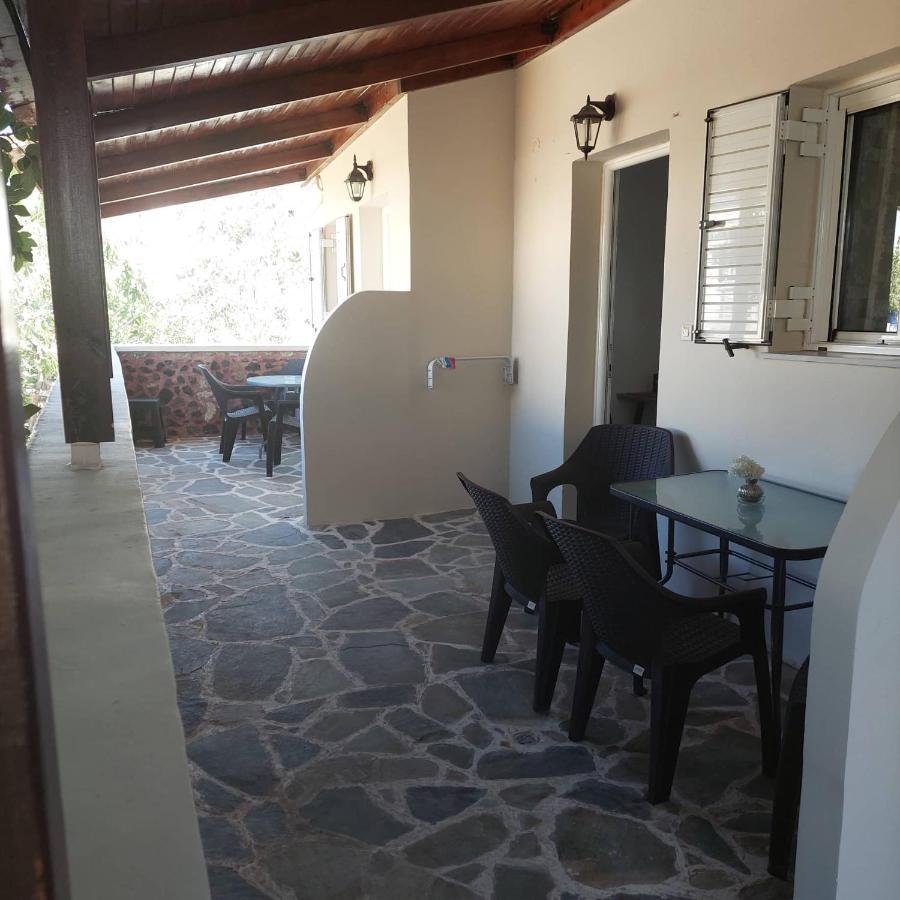 Ferienwohnung Anezinas Place Perissa  Exterior foto